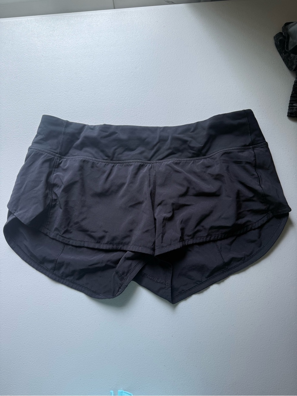 Lululemon Speed Up Short 2.5” Inseam Size 8